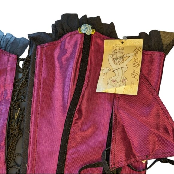 Women's NWT Empire Intimates Fuschia Lace Up Corset, Size 40 - Picture 6 of 7